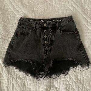 Trendy Black Frayed Hem Jean Shorts